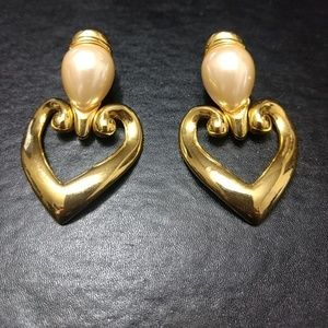 Premier Designs gold tone earrings
